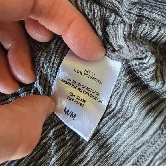 Spalding Women's‎ Medium Speed-Dri Activewear Tee Excellent Condition - Picture 4 of 5